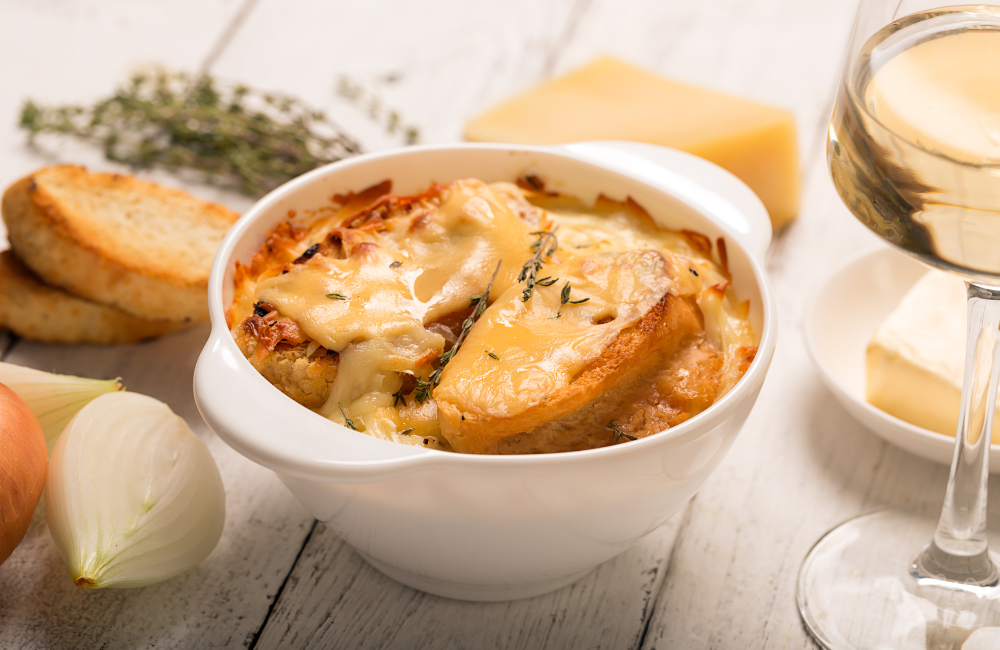 A bowl of French onion soup