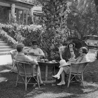 Stags' Leap Historic Photo of Ladies Lunching